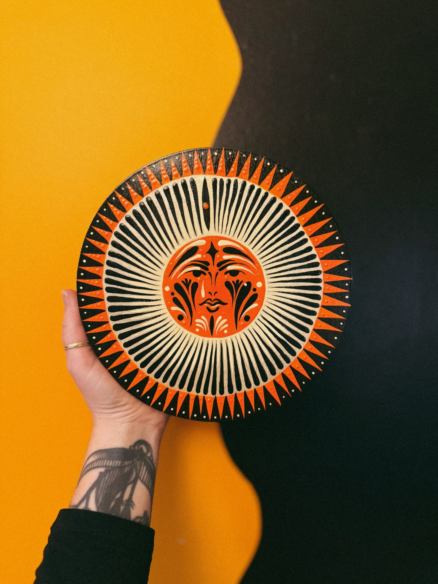 "Sunbeamer"✷ Original on Wood Round Panel